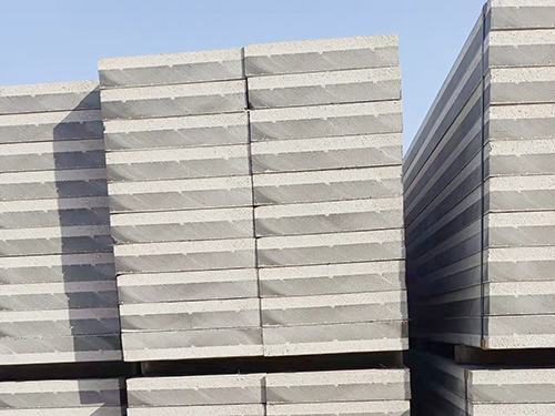 加強槽復(fù)合保溫板